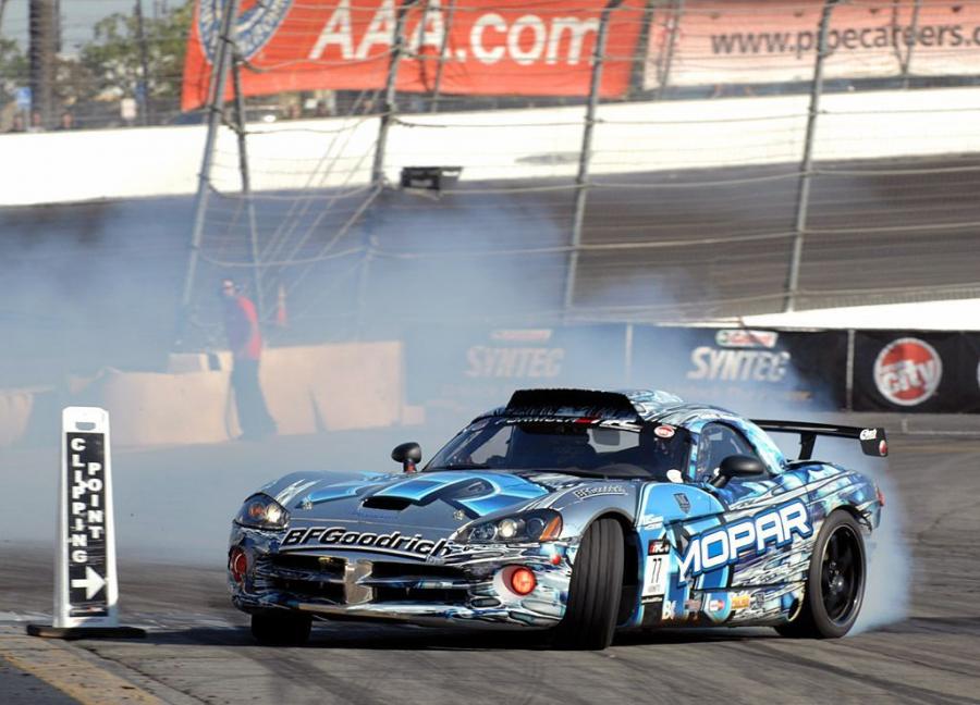  Dodge Viper SRT10 Formula Drift by Mopar 2008 года  (фото 14 из 17)